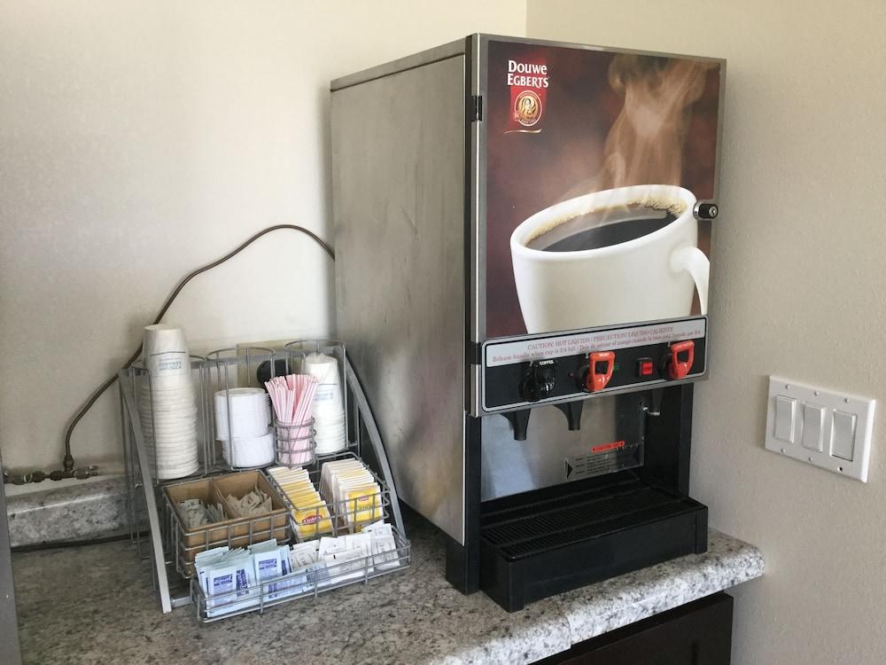 Quality Inn Sawyer Ngoại thất bức ảnh